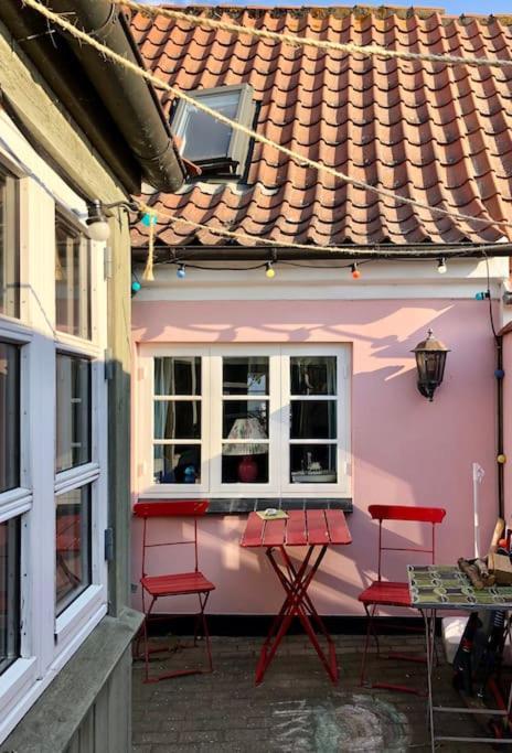 Skont Fiskerhus. Taet Pa By, Havn Og Havet Villa Marstal Eksteriør billede